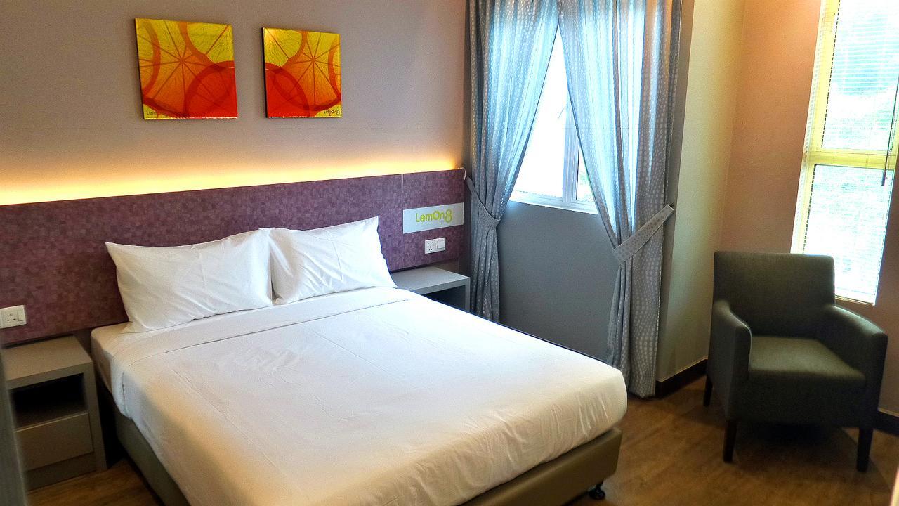 Lemon 8 Boutique Hotel @ Melaka Exterior photo