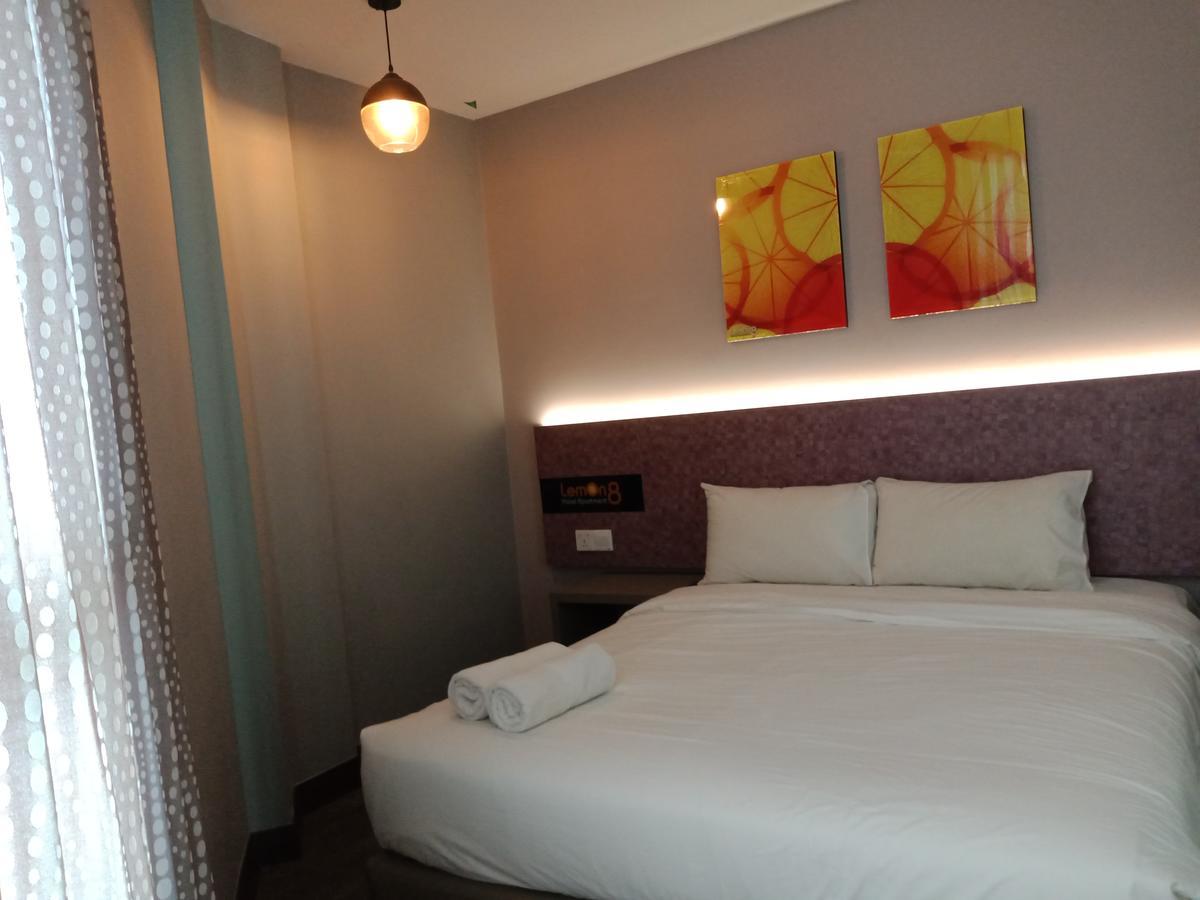 Lemon 8 Boutique Hotel @ Melaka Exterior photo