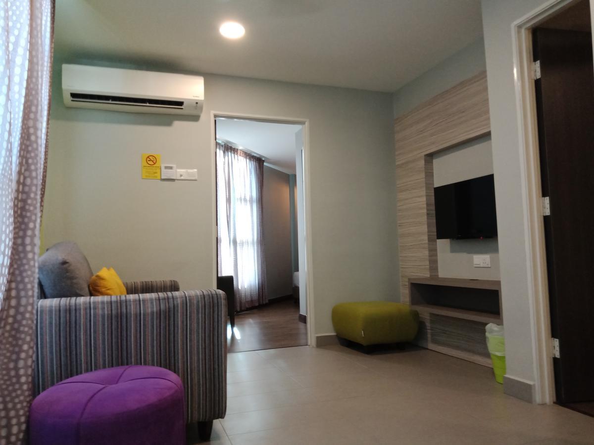 Lemon 8 Boutique Hotel @ Melaka Exterior photo