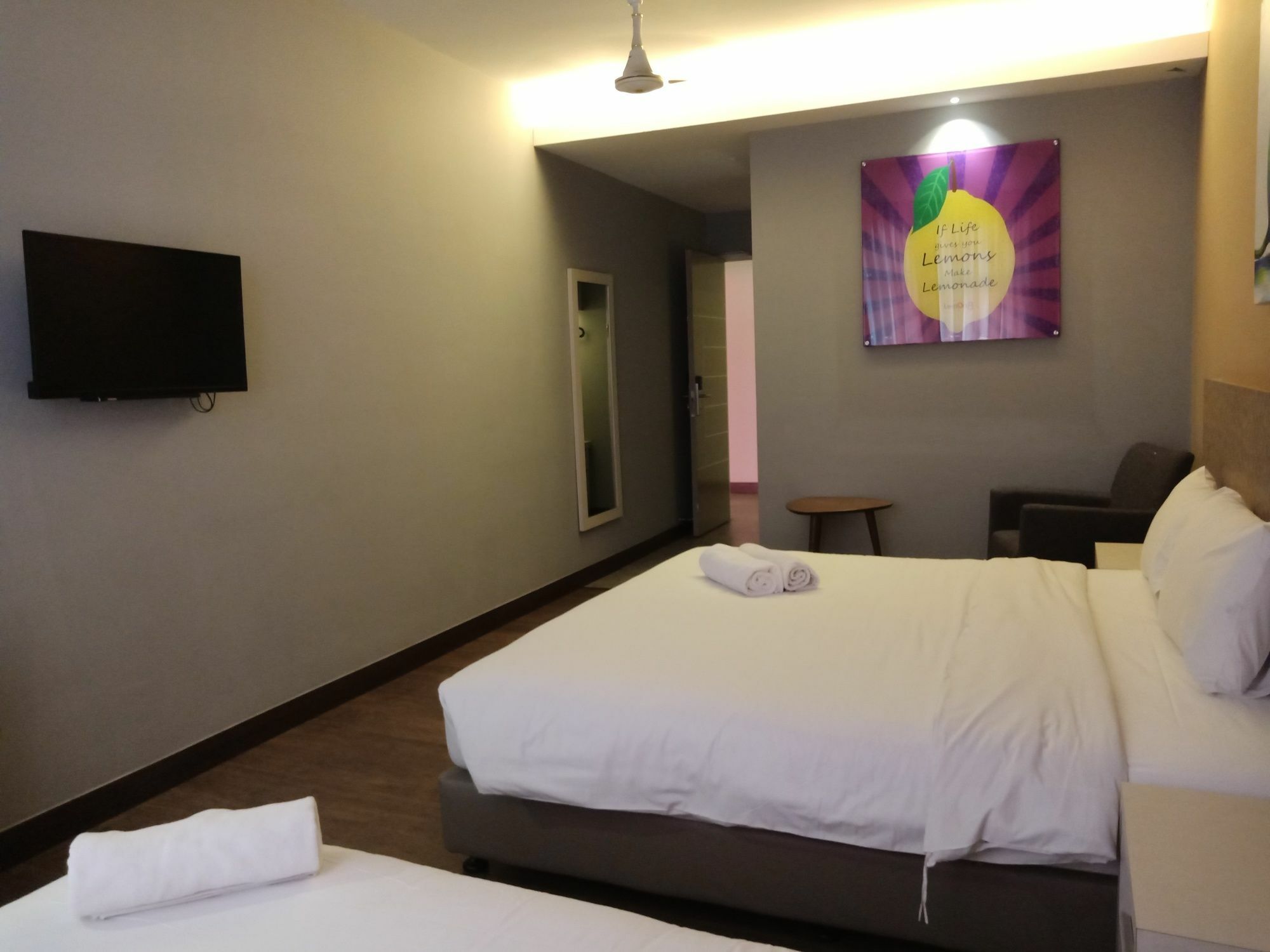 Lemon 8 Boutique Hotel @ Melaka Exterior photo